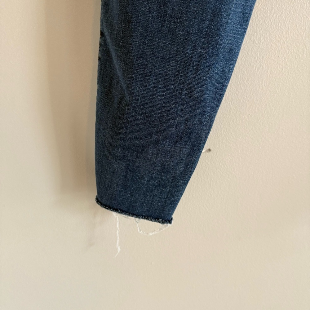 Old Navy Extra High-Rise Super Skinny Distressed Blue Rockstar Jeans - Picture 10 of 11